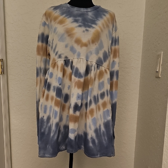 Ultra Flirt Dresses & Skirts - Tie-Dye Long Sleeve Midi Dress